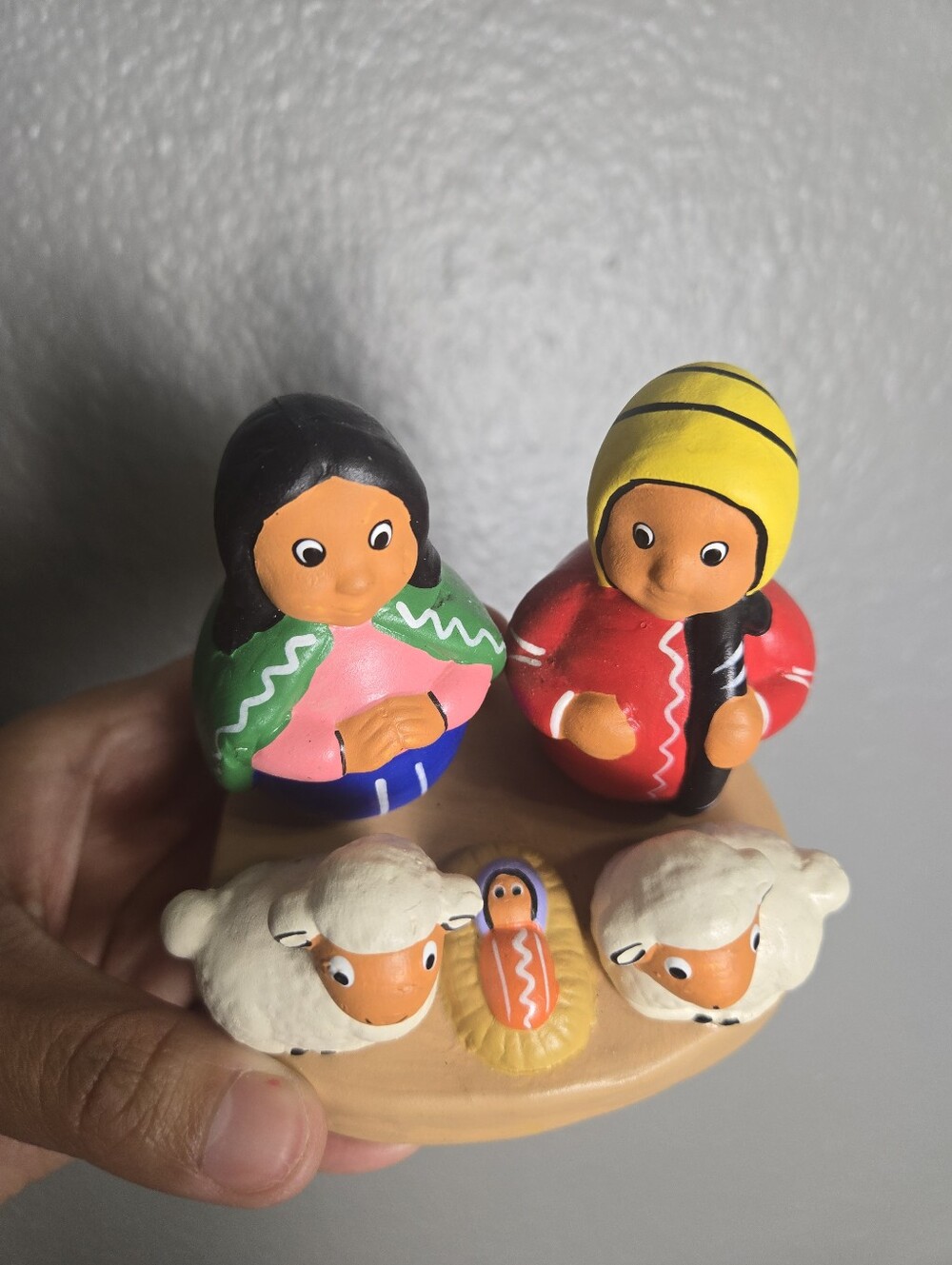 Handmade Ceramic In Peru Nativity Set - Picture 2 of 16